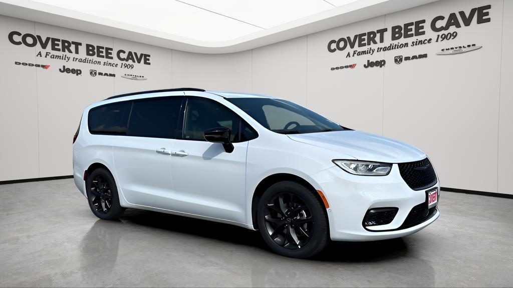 new 2026 Chrysler Pacifica car, priced at $42,085