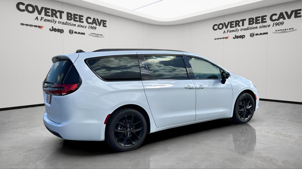 new 2026 Chrysler Pacifica car, priced at $42,085
