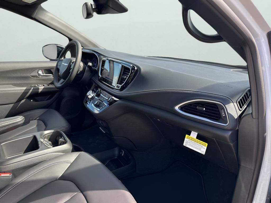 new 2026 Chrysler Pacifica car, priced at $42,085
