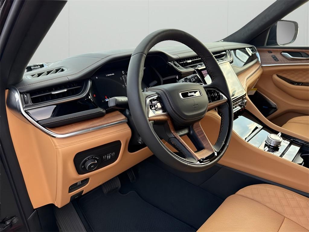 new 2025 Jeep Grand Cherokee car, priced at $65,860
