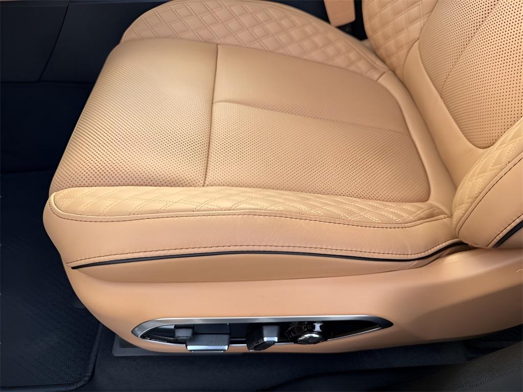 new 2025 Jeep Grand Cherokee car, priced at $65,860