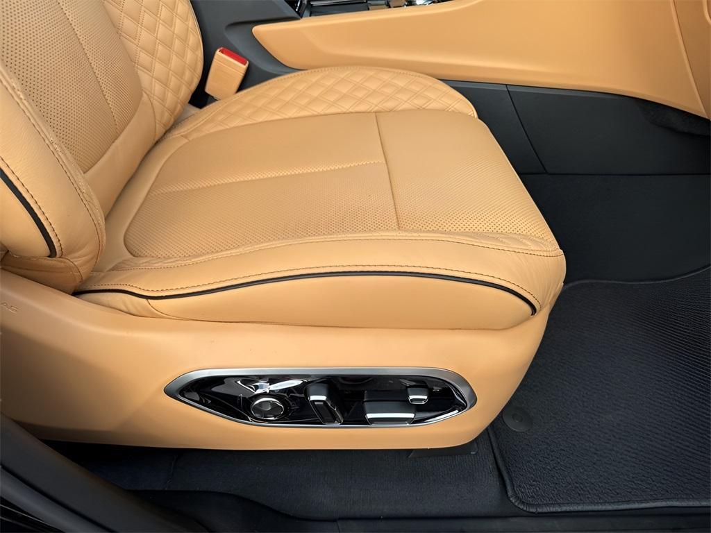 new 2025 Jeep Grand Cherokee car, priced at $65,860