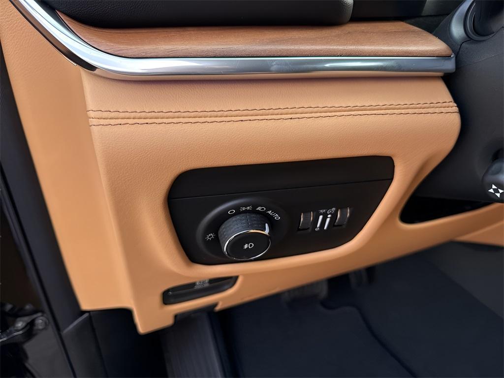 new 2025 Jeep Grand Cherokee car, priced at $65,860