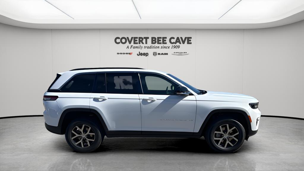 new 2025 Jeep Grand Cherokee car, priced at $41,574