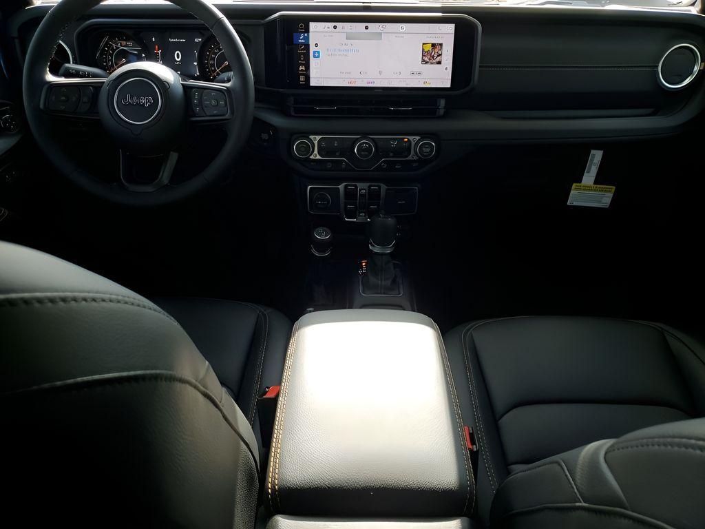 new 2025 Jeep Gladiator car, priced at $42,226