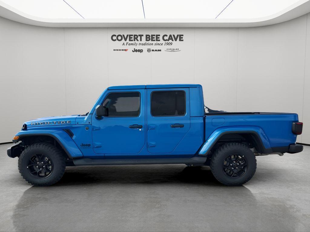new 2025 Jeep Gladiator car, priced at $42,226