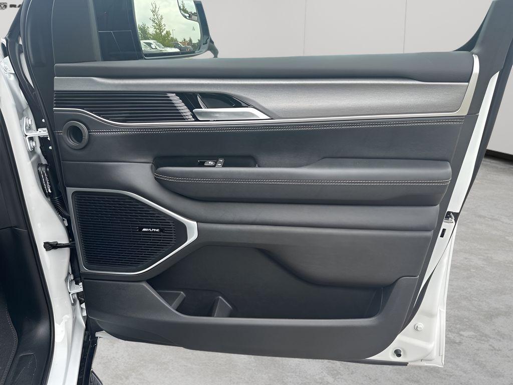 new 2025 Jeep Wagoneer car, priced at $60,735