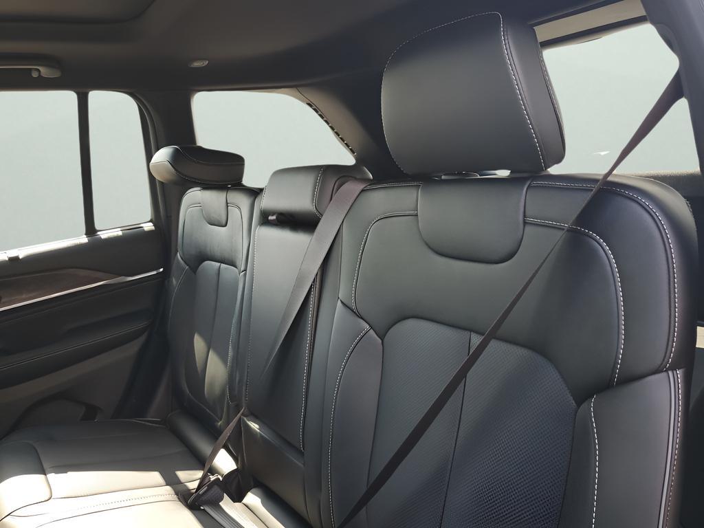 new 2025 Jeep Grand Cherokee car, priced at $60,735