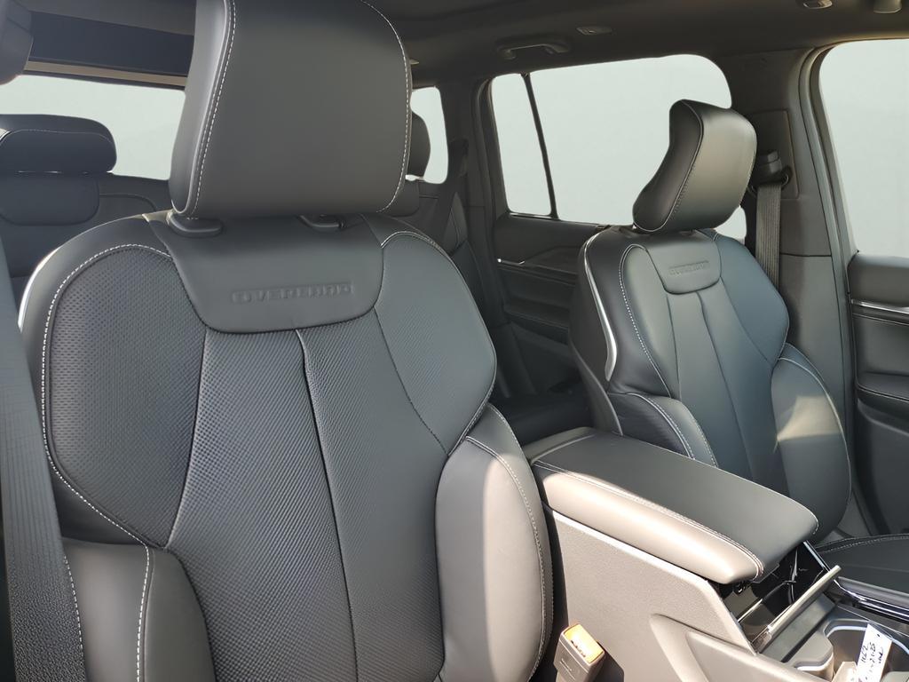 new 2025 Jeep Grand Cherokee car, priced at $60,735