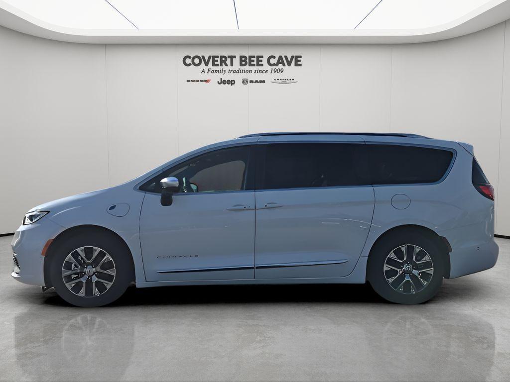 new 2025 Chrysler Pacifica Hybrid car, priced at $55,541