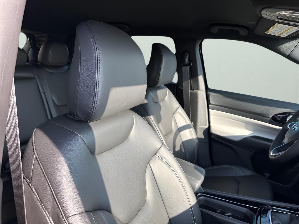 new 2026 Jeep Compass car, priced at $33,125