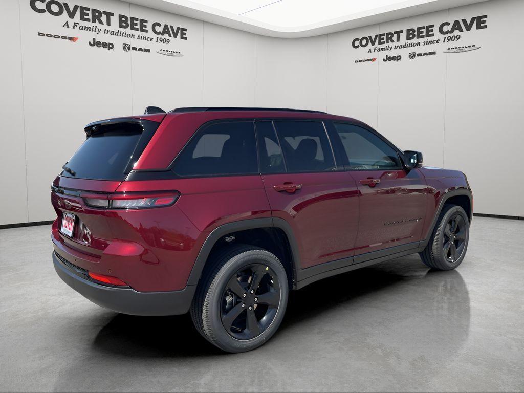 new 2025 Jeep Grand Cherokee car, priced at $41,925