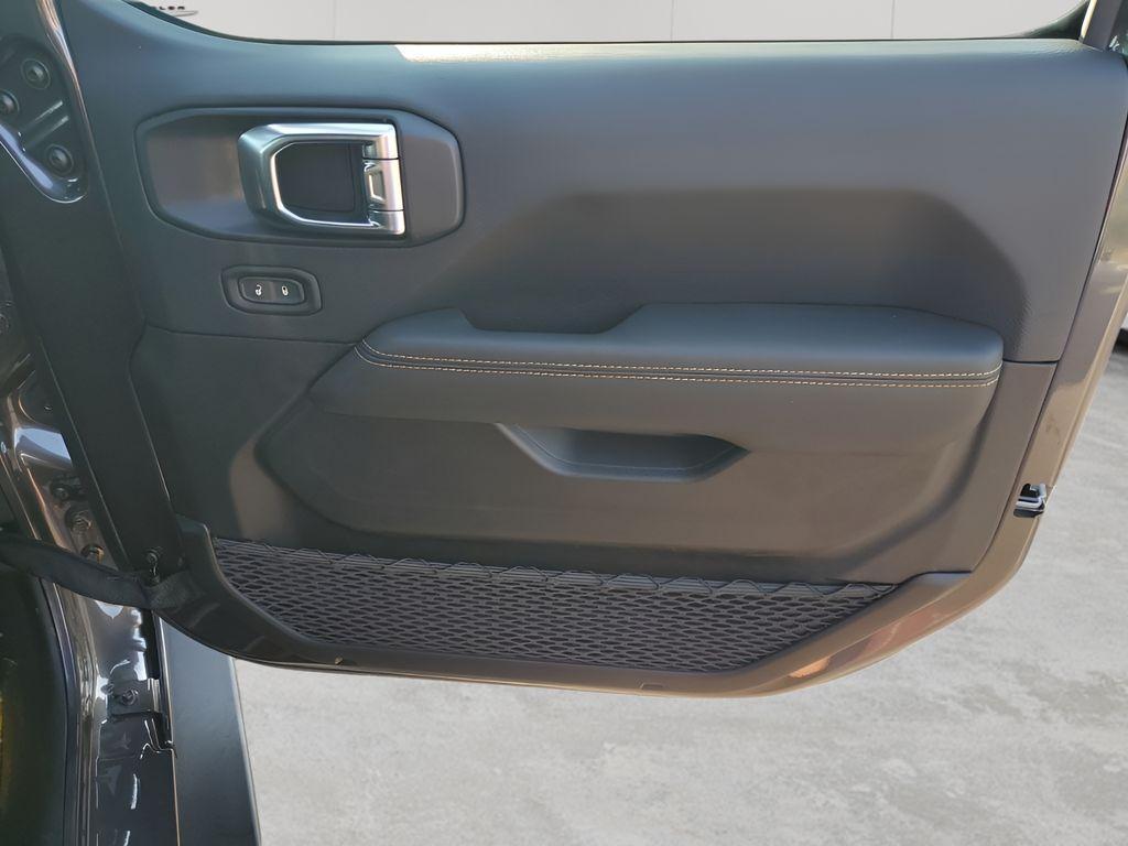 new 2025 Jeep Wrangler car, priced at $125,674