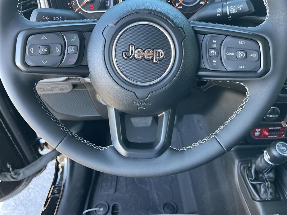 new 2025 Jeep Gladiator car, priced at $51,190