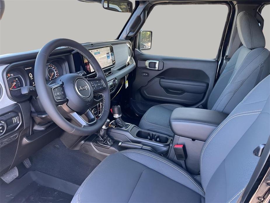 new 2025 Jeep Gladiator car, priced at $51,190