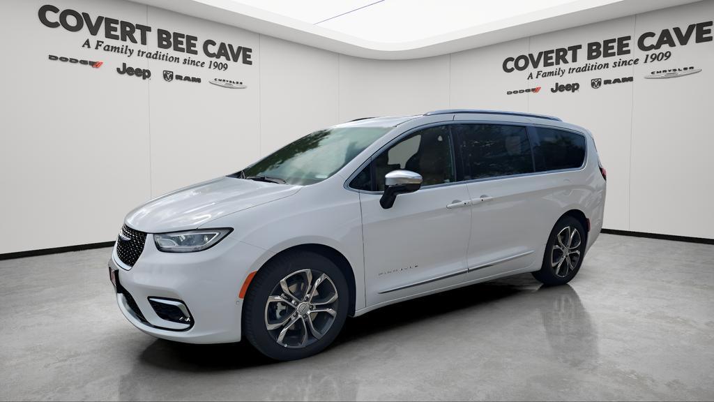 new 2026 Chrysler Pacifica car, priced at $52,166