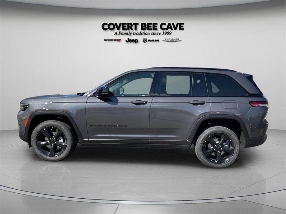 new 2025 Jeep Grand Cherokee car, priced at $43,397