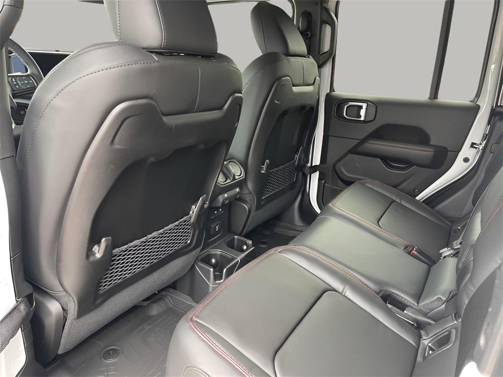 new 2025 Jeep Gladiator car, priced at $54,259
