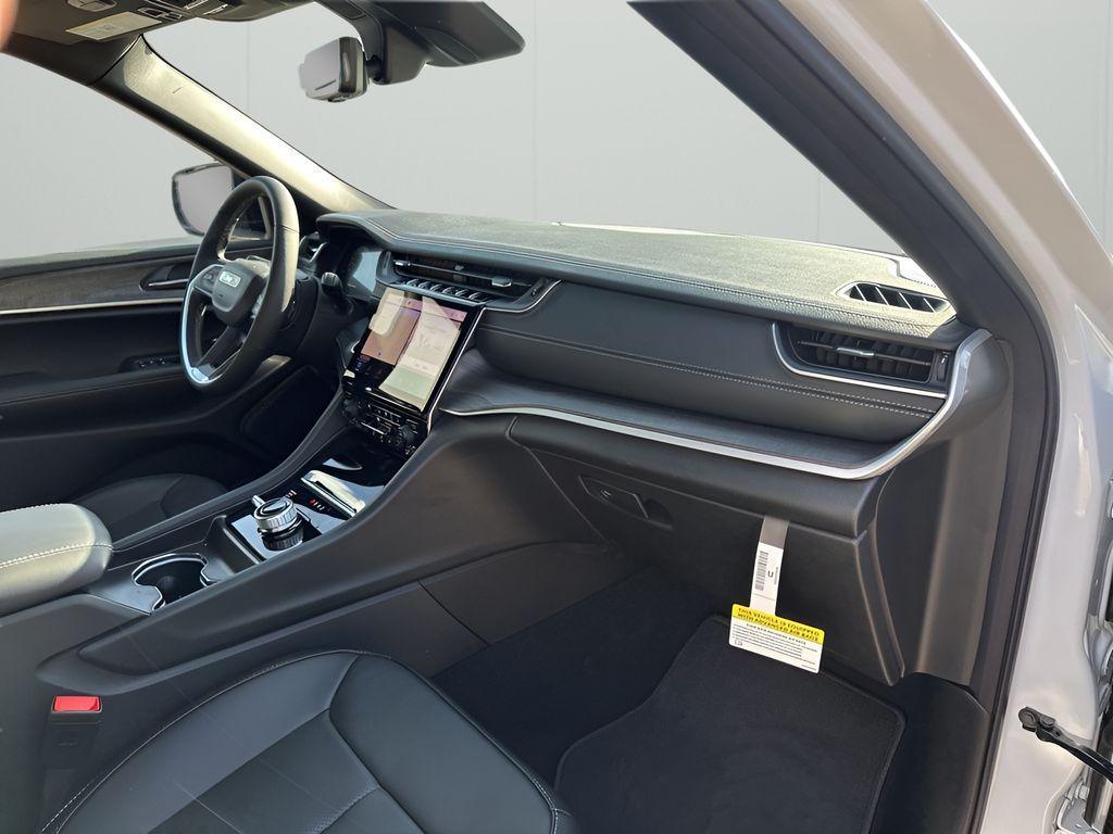 new 2025 Jeep Grand Cherokee L car, priced at $45,508