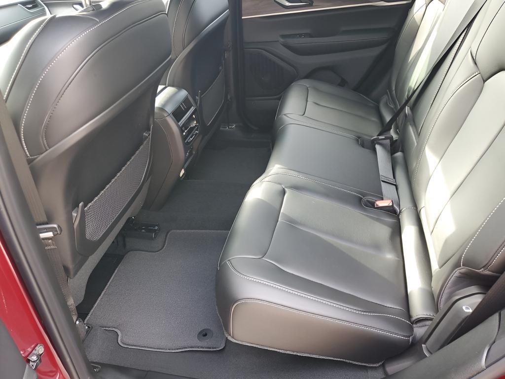 new 2025 Jeep Grand Cherokee car, priced at $42,603