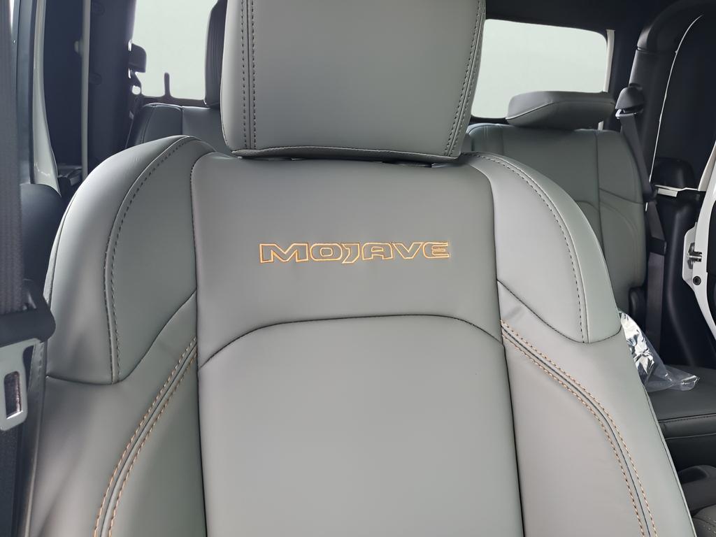 new 2025 Jeep Gladiator car, priced at $52,820