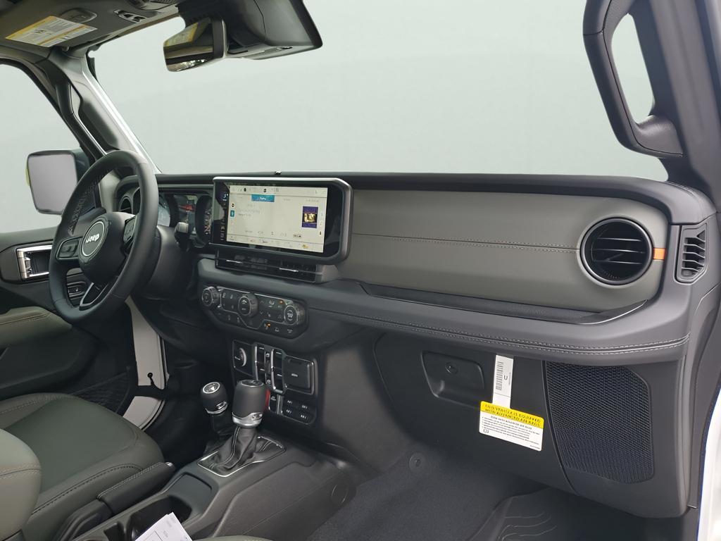 new 2025 Jeep Gladiator car, priced at $52,820