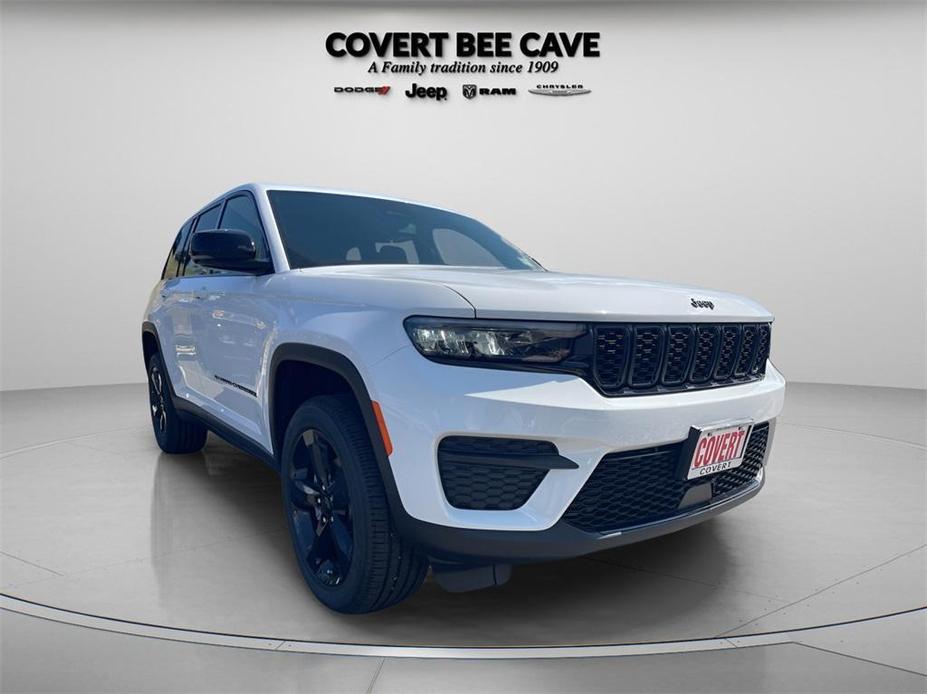 new 2025 Jeep Grand Cherokee car, priced at $42,411