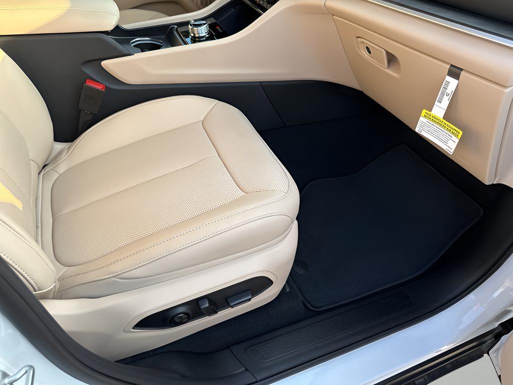 new 2025 Jeep Grand Cherokee L car, priced at $45,440