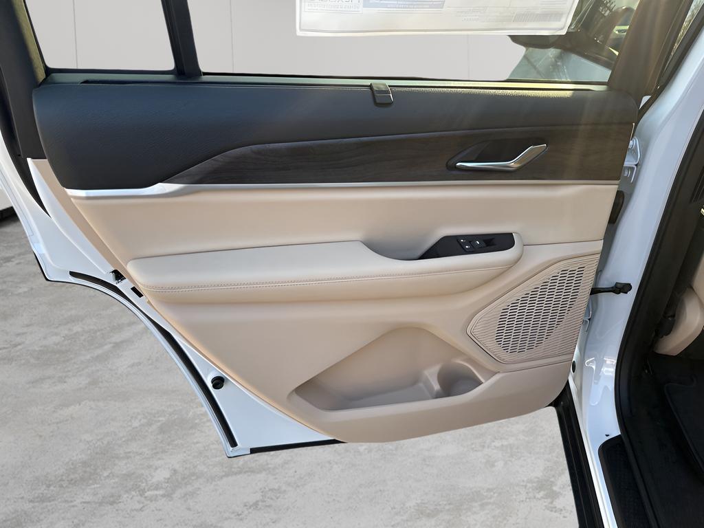 new 2025 Jeep Grand Cherokee L car, priced at $45,440