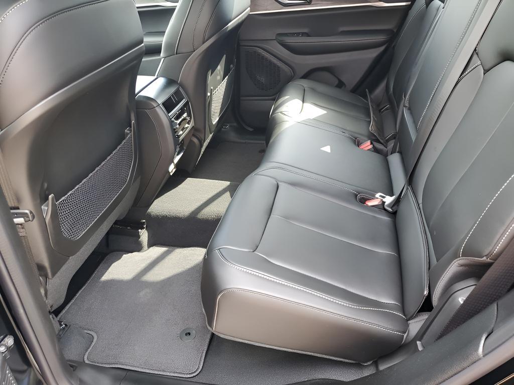 new 2025 Jeep Grand Cherokee car, priced at $43,373