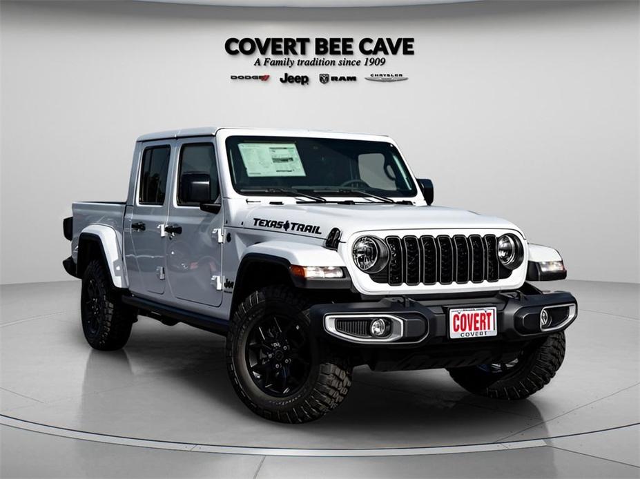 new 2024 Jeep Gladiator car, priced at $47,654