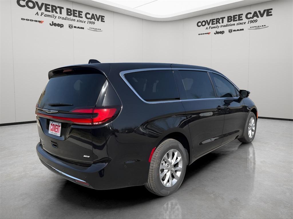 new 2025 Chrysler Pacifica car, priced at $44,543