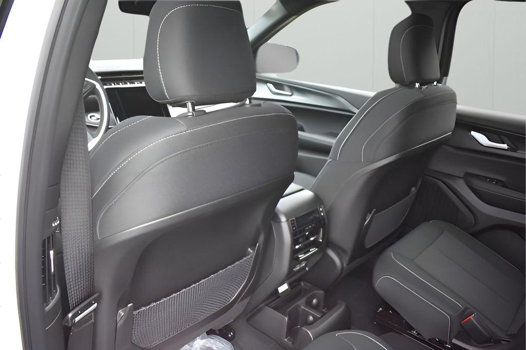 new 2025 Jeep Grand Cherokee L car, priced at $37,262