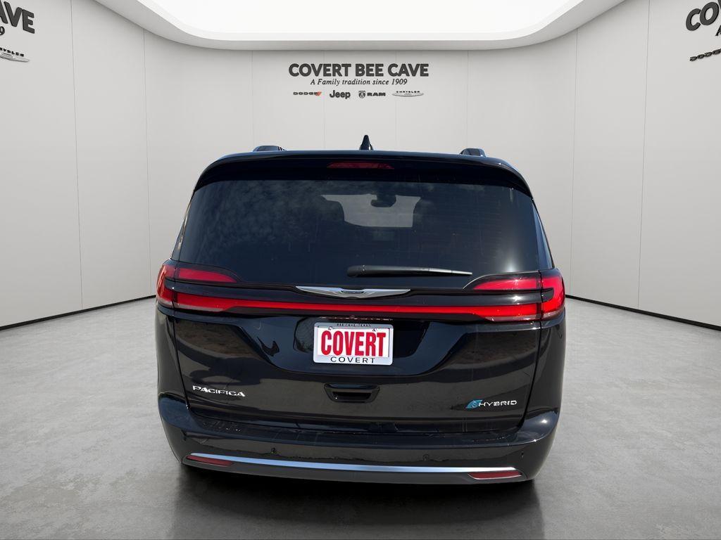 new 2025 Chrysler Pacifica Hybrid car, priced at $48,823