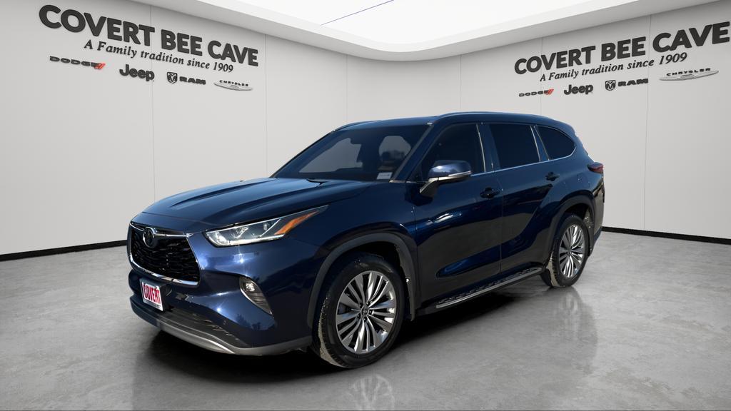 used 2022 Toyota Highlander car, priced at $38,097