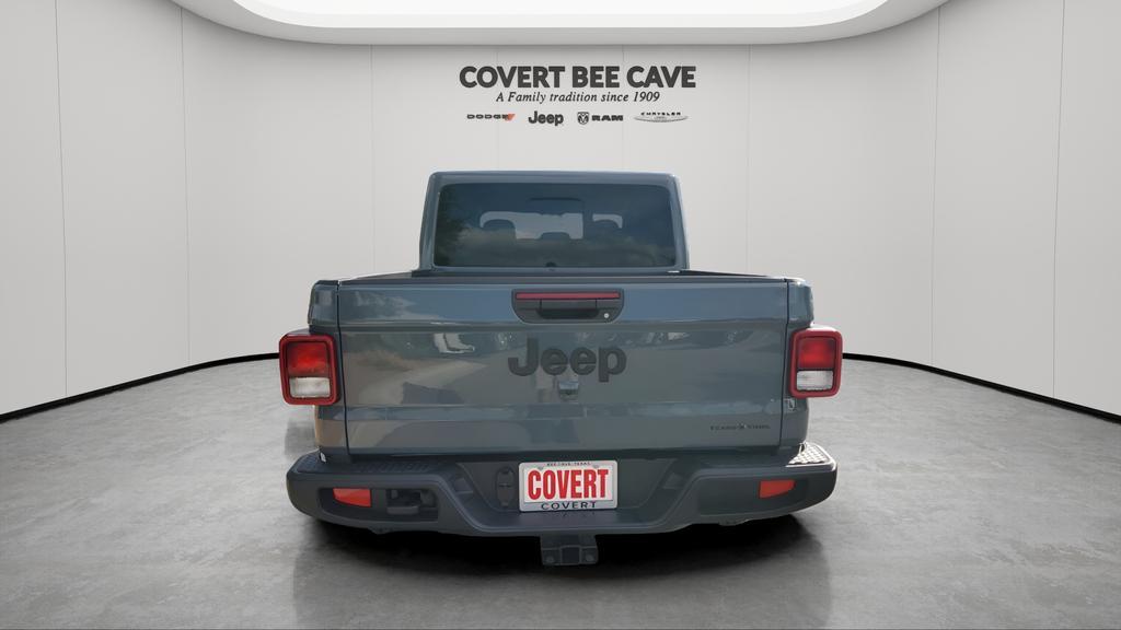 new 2025 Jeep Gladiator car, priced at $44,205