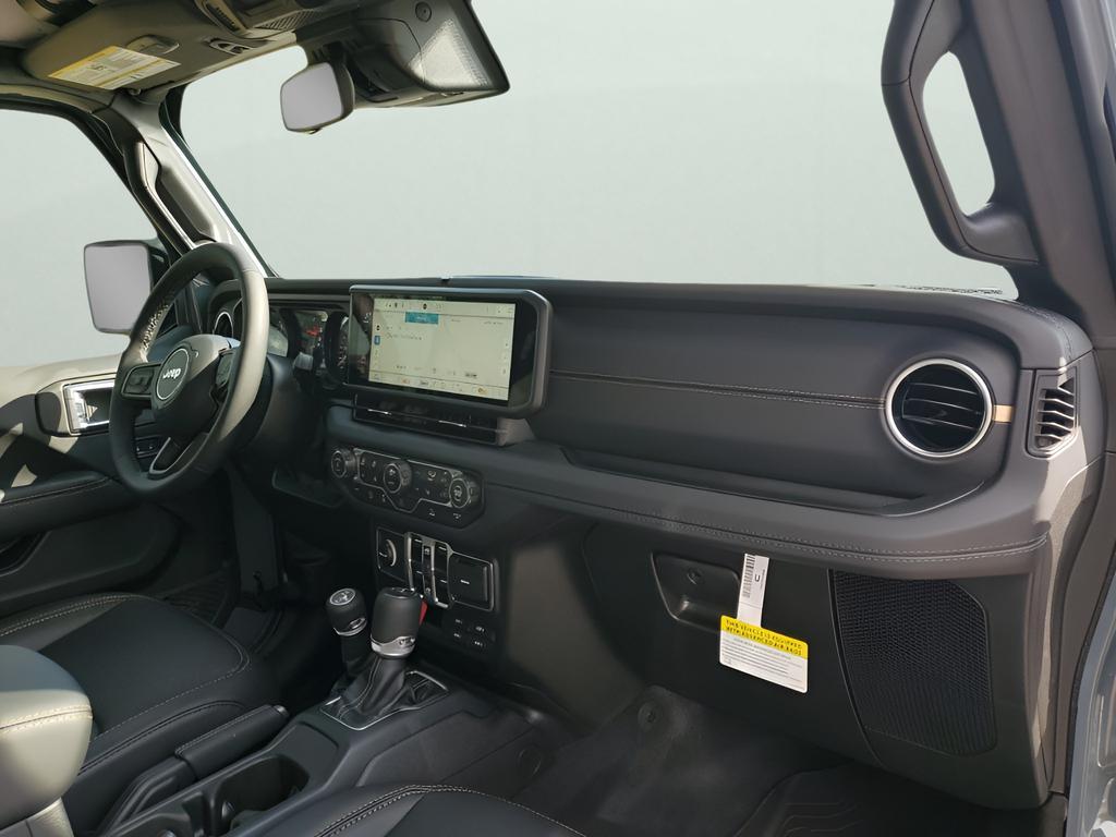 new 2025 Jeep Gladiator car, priced at $44,205