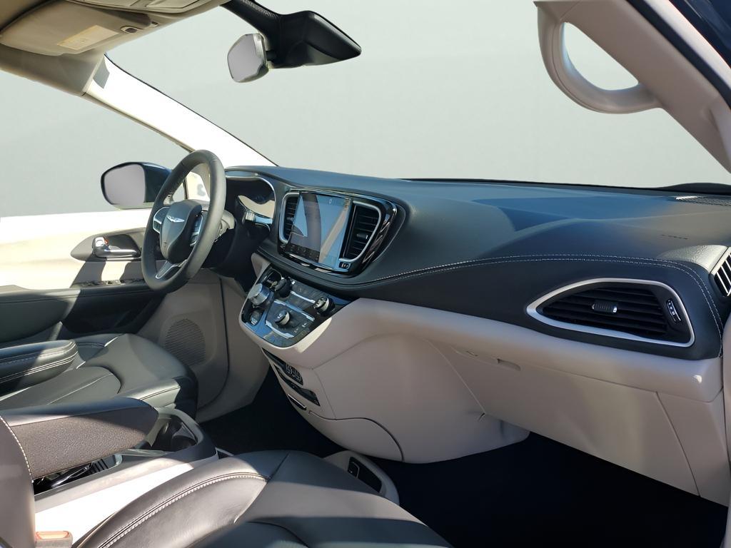 used 2023 Chrysler Pacifica car, priced at $36,497