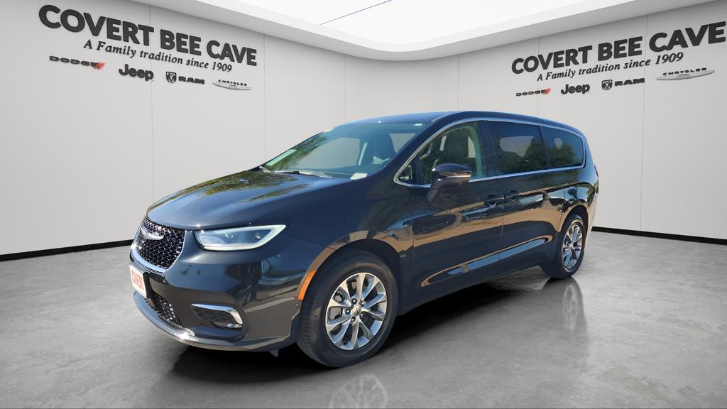 used 2023 Chrysler Pacifica car, priced at $36,497