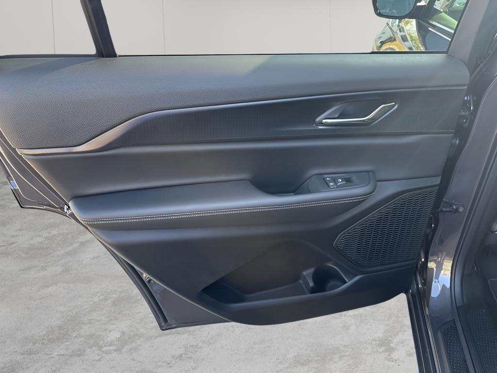 new 2025 Jeep Grand Cherokee L car, priced at $41,701