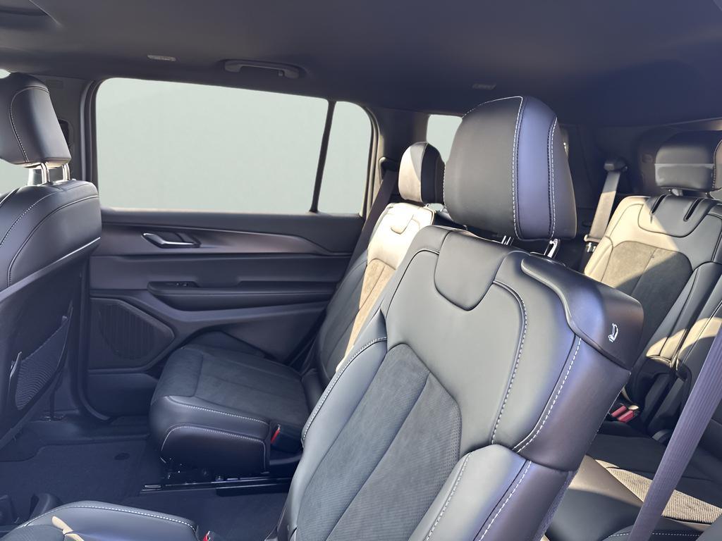 new 2025 Jeep Grand Cherokee L car, priced at $41,701