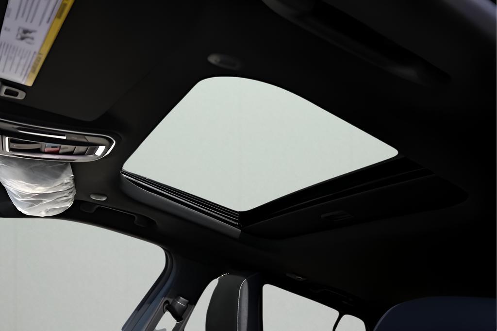 new 2025 Jeep Grand Cherokee car, priced at $32,064