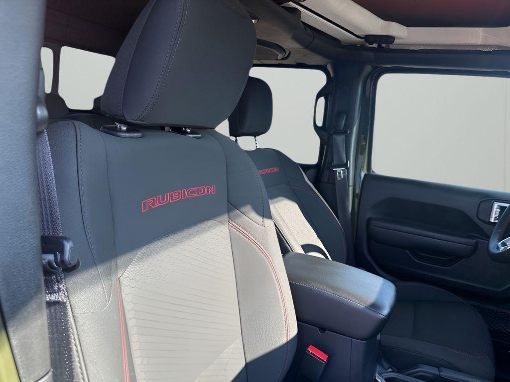 used 2022 Jeep Gladiator car, priced at $38,663