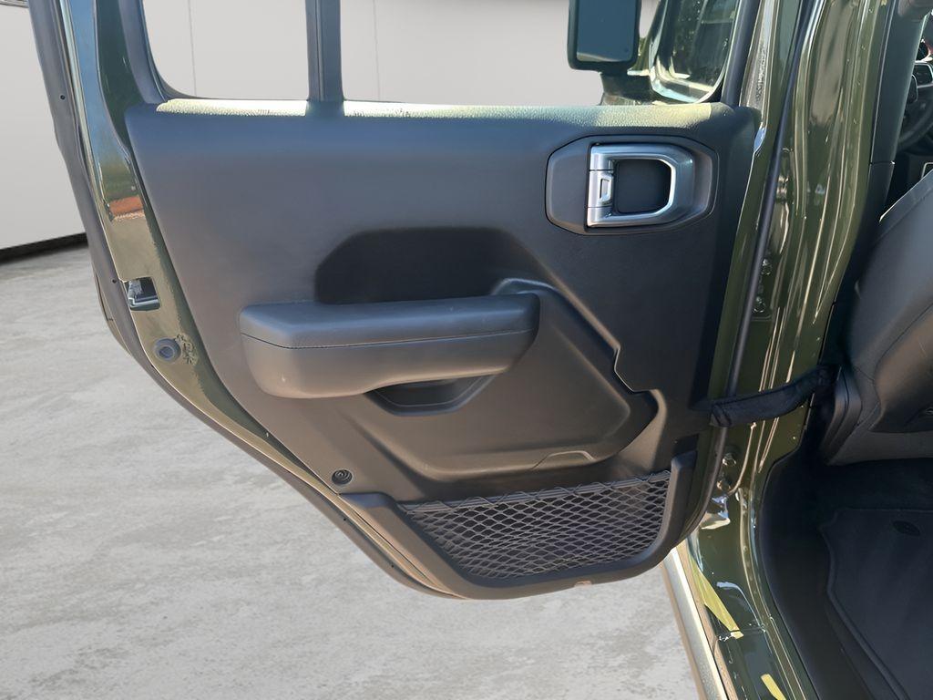 used 2022 Jeep Gladiator car, priced at $38,663