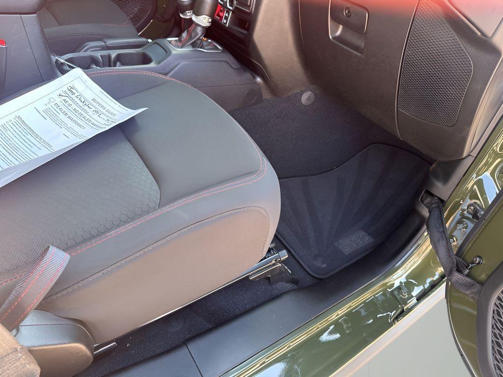 used 2022 Jeep Gladiator car, priced at $38,663