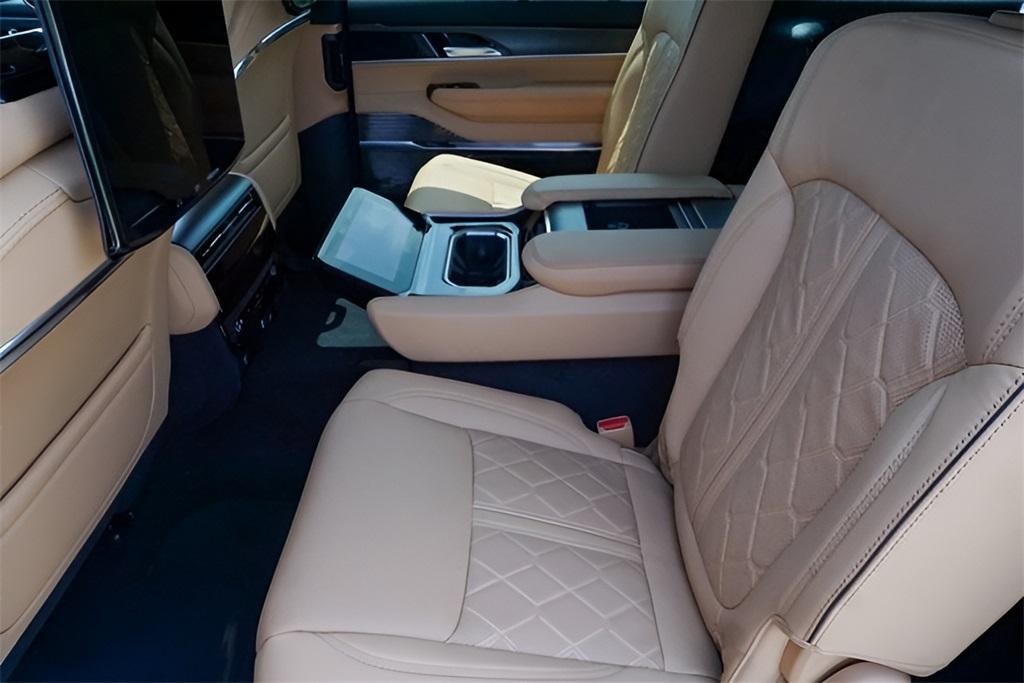 new 2024 Jeep Grand Wagoneer L car, priced at $118,578