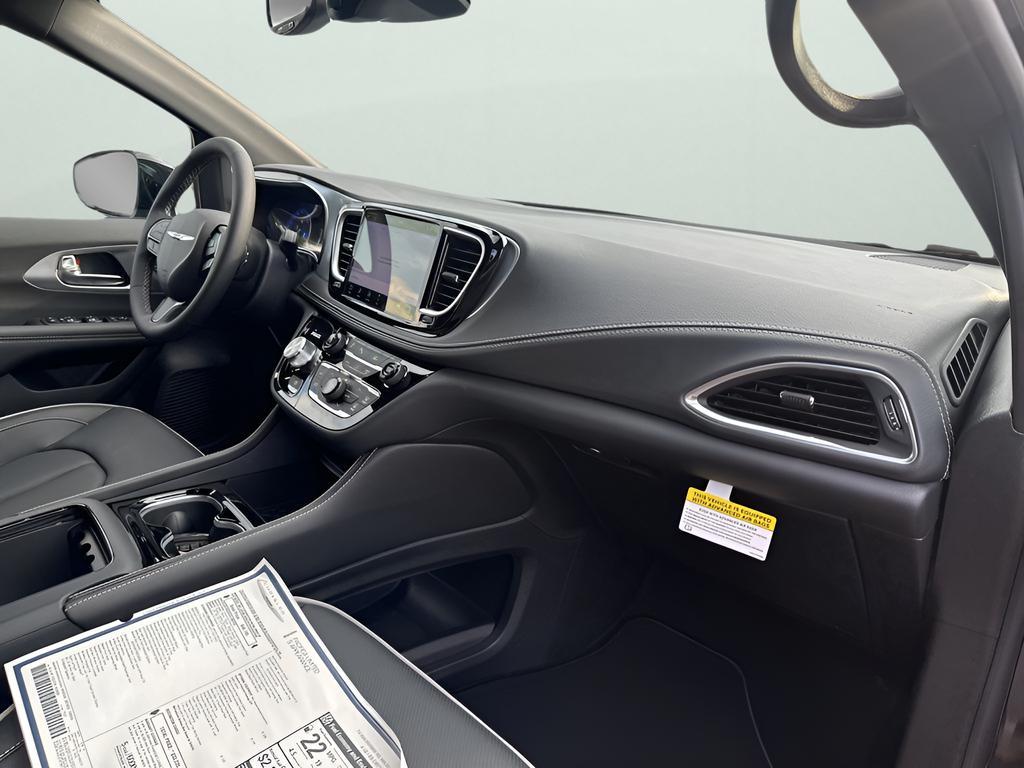 new 2026 Chrysler Pacifica car, priced at $51,473