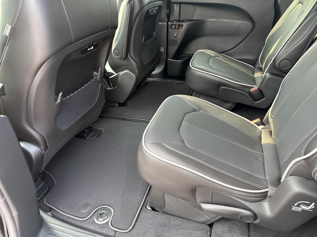 new 2026 Chrysler Pacifica car, priced at $51,473