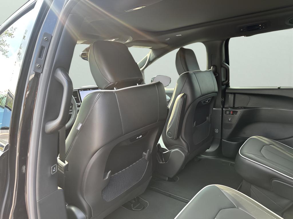 new 2026 Chrysler Pacifica car, priced at $51,473