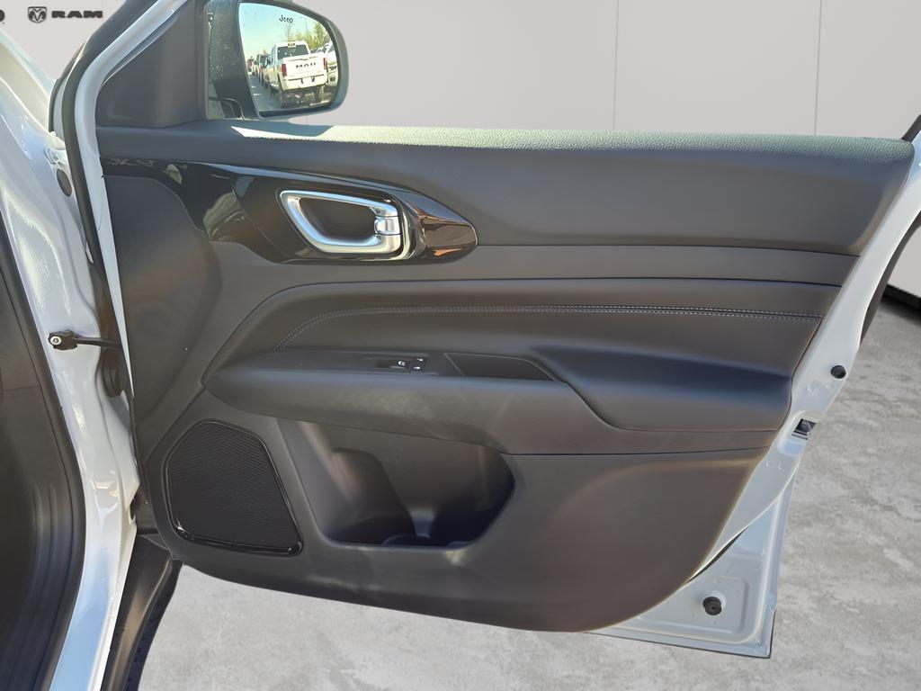 new 2026 Jeep Compass car, priced at $32,815